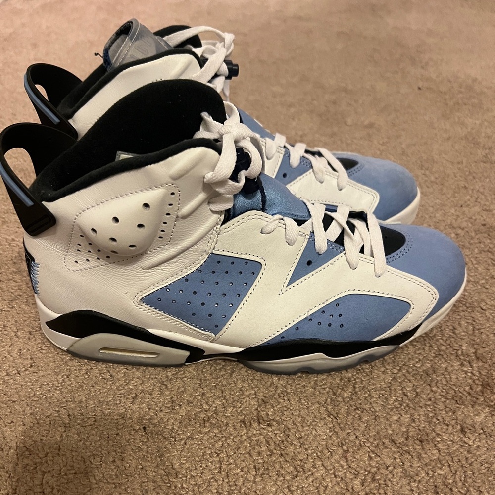 Men UNC Jordan 6 - Carolina Blue